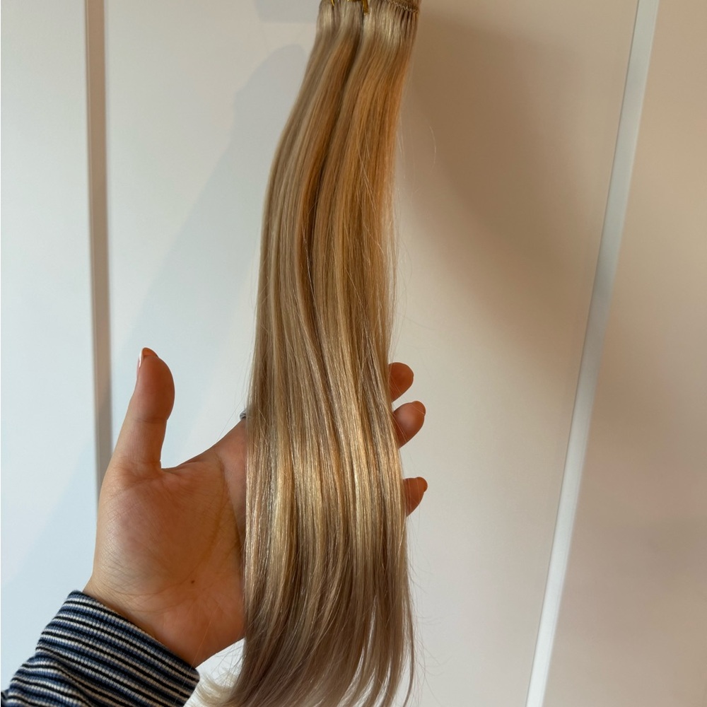 Light Wheat Platinum Blonde Balayage Clip-Ins 18” | 150g